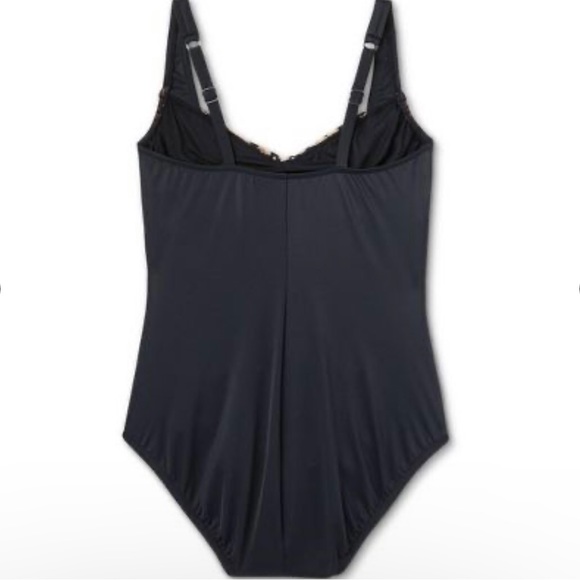 Women's UPF 50 Seamed Middle Cinched One Piece Swimsuit - Shape + Style by Aqua - Picture 4 of 4